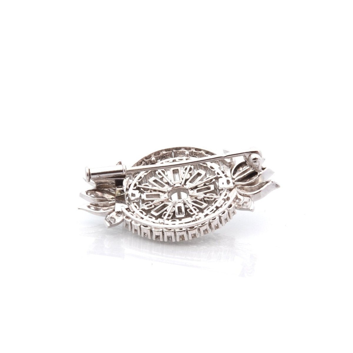 Broche Art Déco en platine et diamants - Castafiore