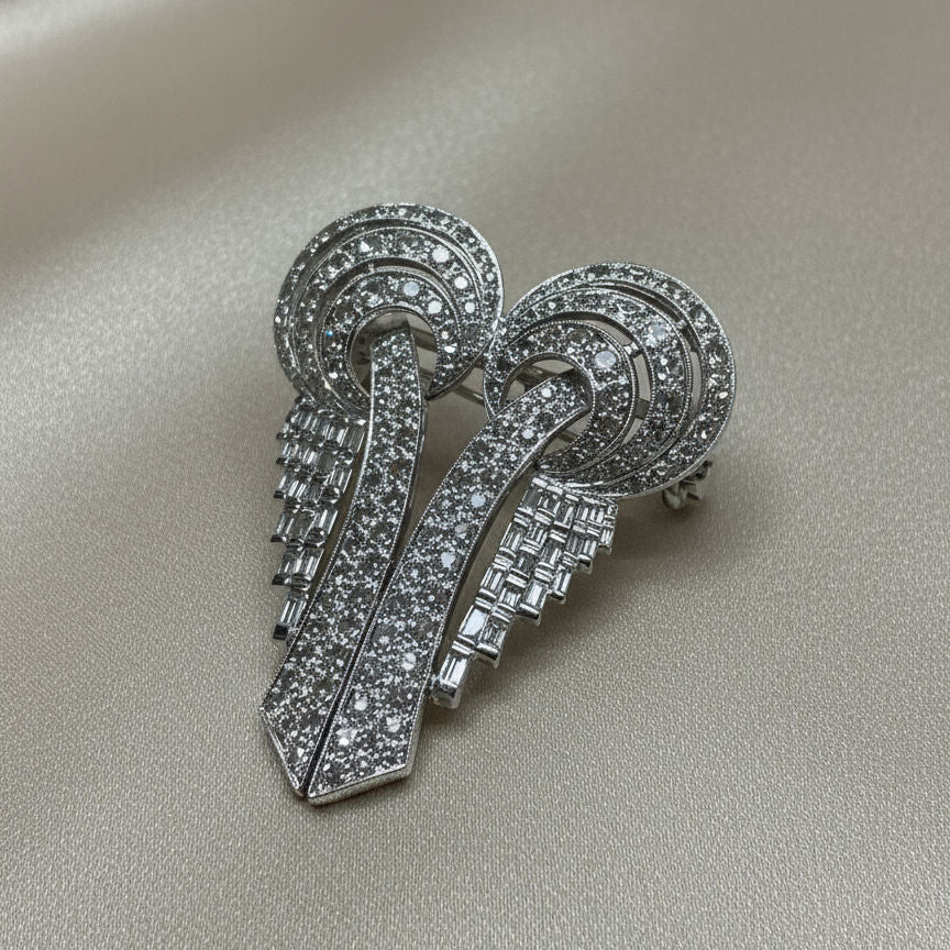 Broche Art Déco en platine et diamants – Pièce transformable - Castafiore