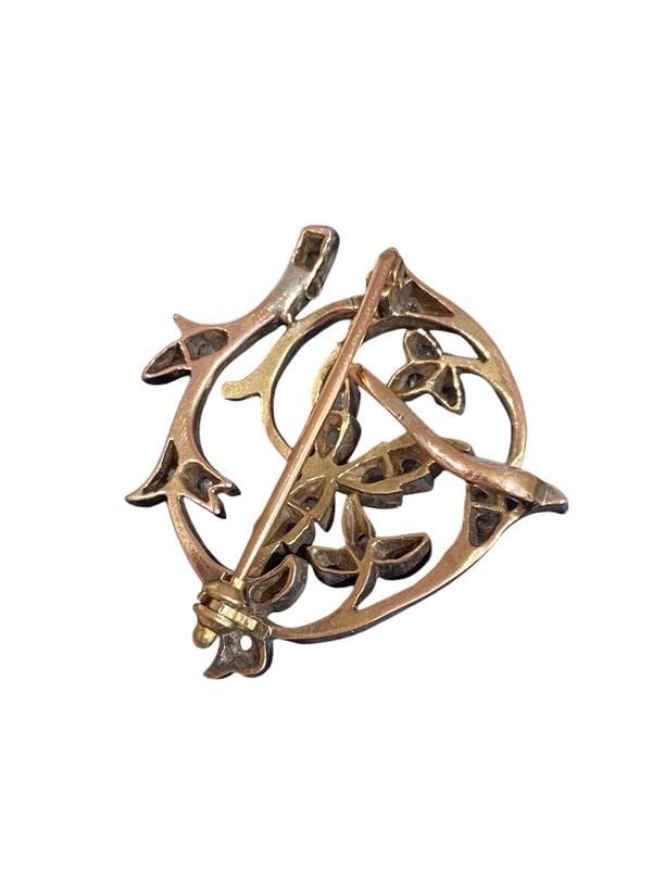 Broche aux motifs végétaux de la fin du XIXème siècle - Castafiore