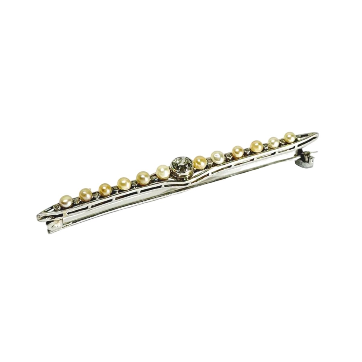 Broche Barrette en or blanc, perles, et diamants - Castafiore