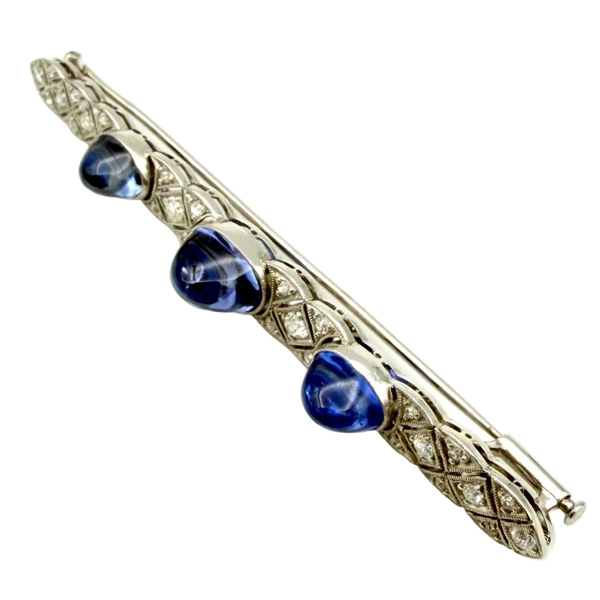 Broche Barrette en platine, saphirs et diamants - Castafiore