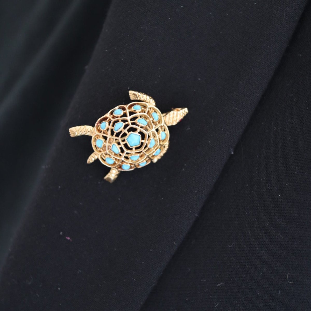 Broche BOUCHERON Tortue en or jaune et turquoise - Castafiore