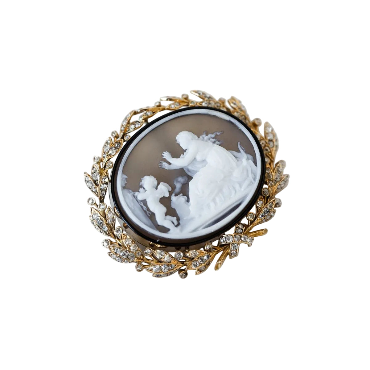 Broche Camée en or jaune et agate - Castafiore
