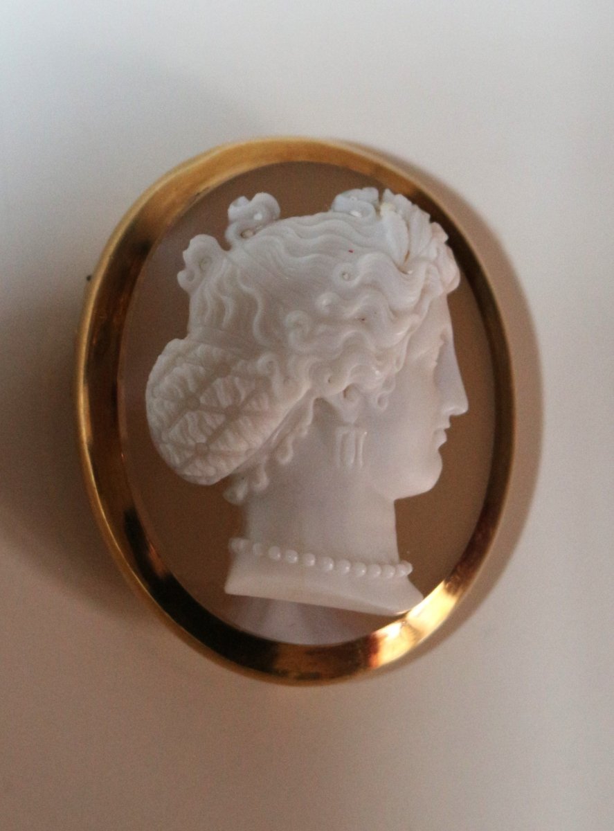 Broche camée sur agate Napoléon III