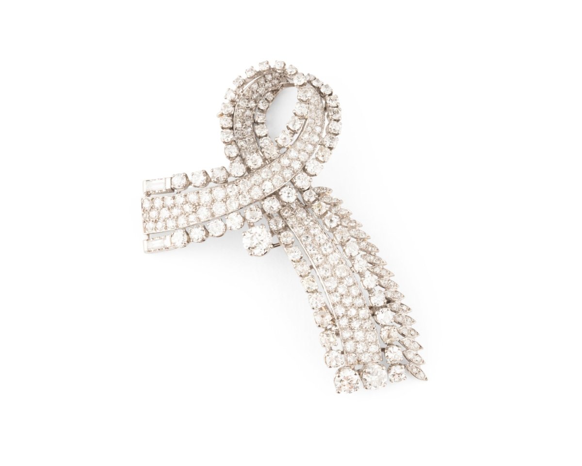 Broche Clip BOUCHERON en platine et diamants - Castafiore