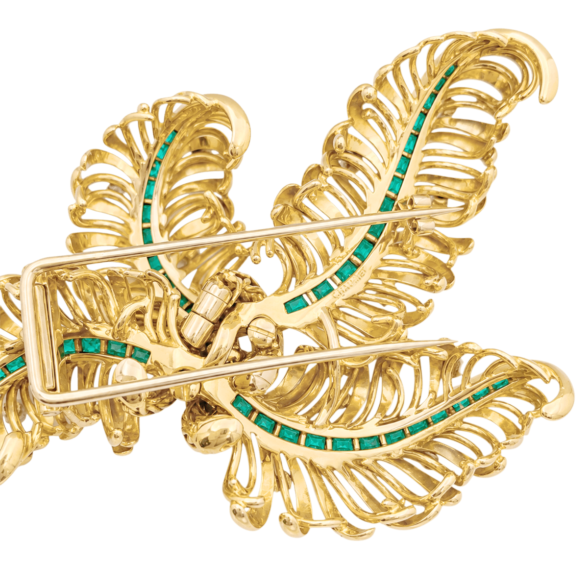 Broche Clip CHAUMET "Panache" en or jaune, émeraudes et diamants - Castafiore
