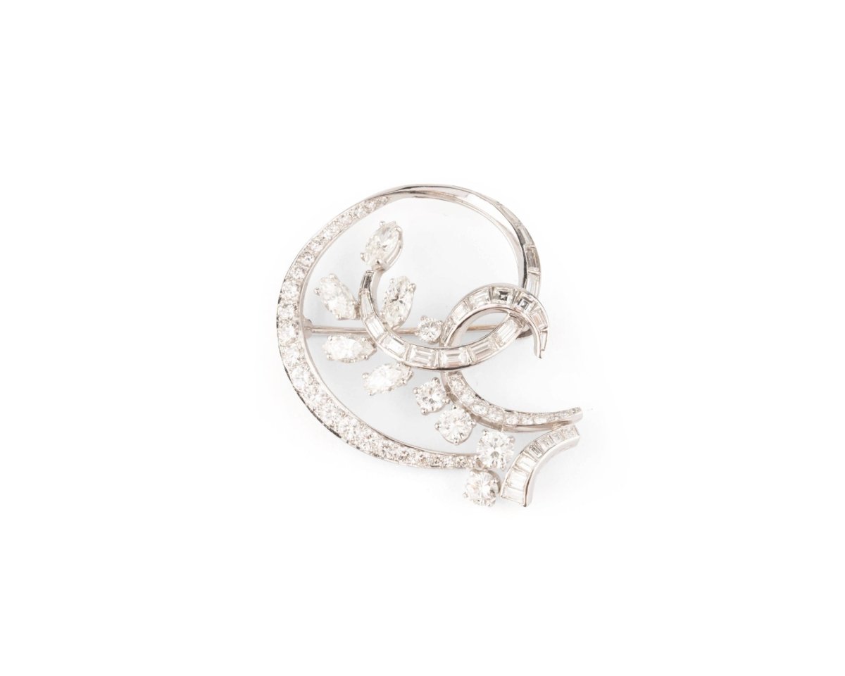 Broche Clip en platine et diamants - Castafiore