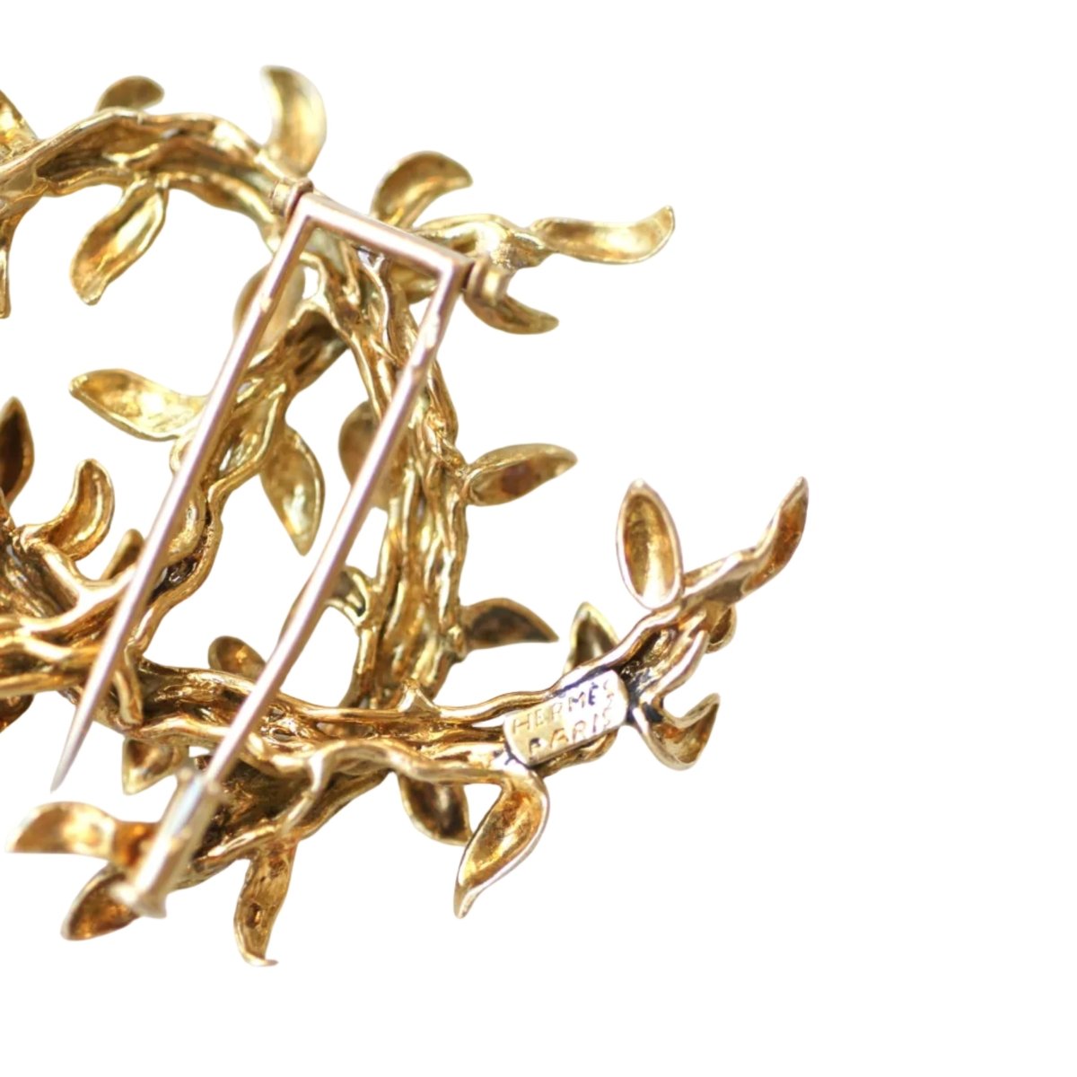 Broche Clip HERMÈS "Feuillage" en or jaune - Castafiore