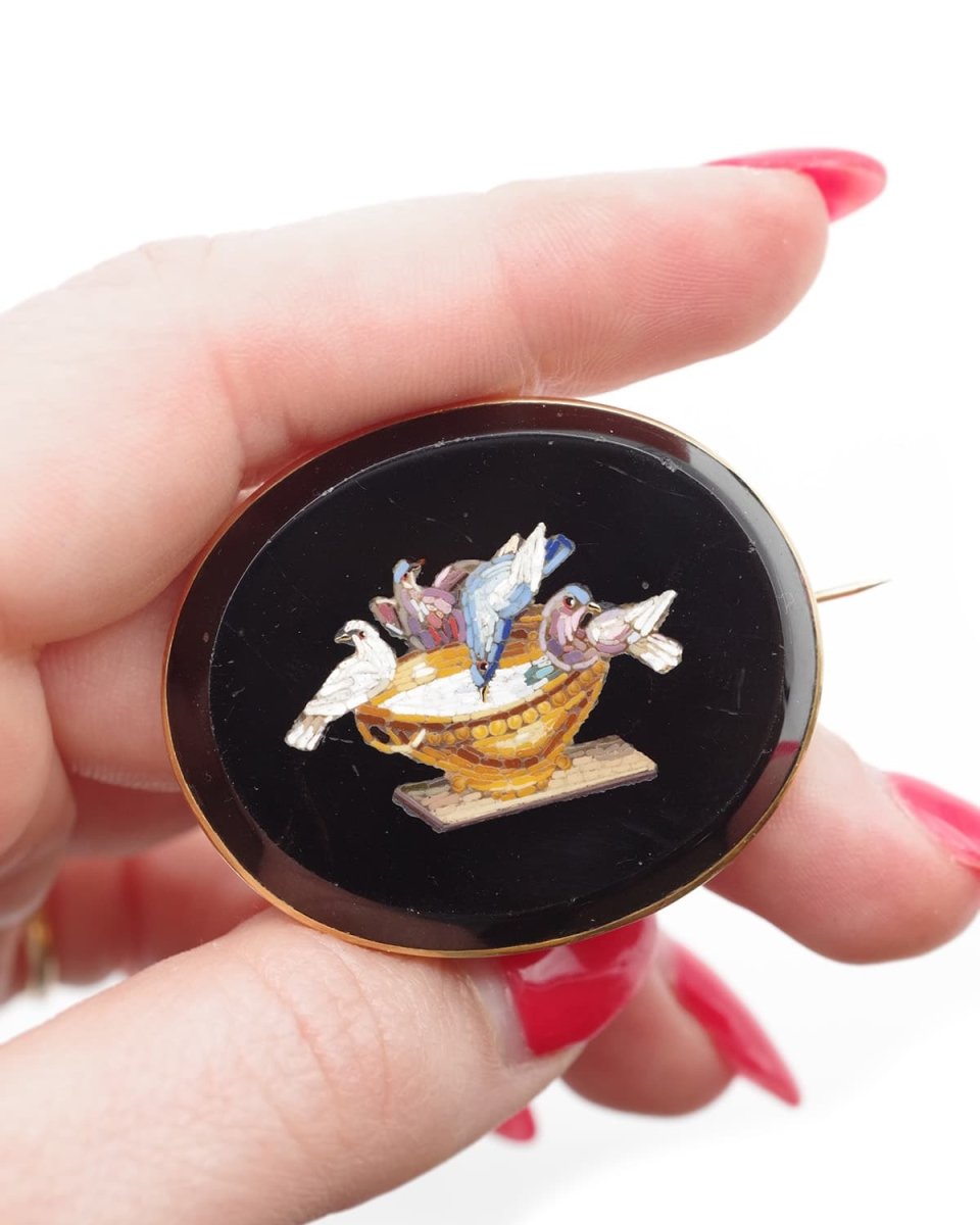 Broche colombes micro - mosaïque en or - Castafiore