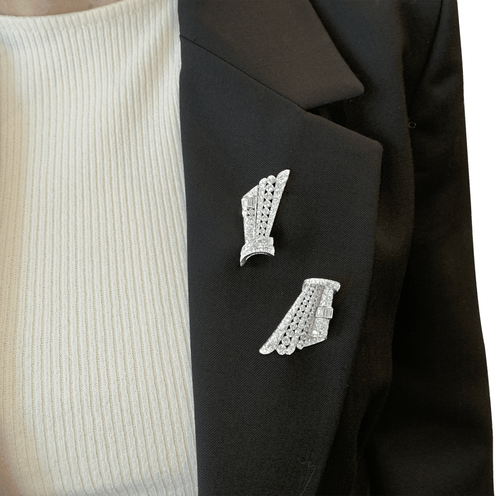 Broche Double-Clip en or blanc, platine et diamants - Castafiore