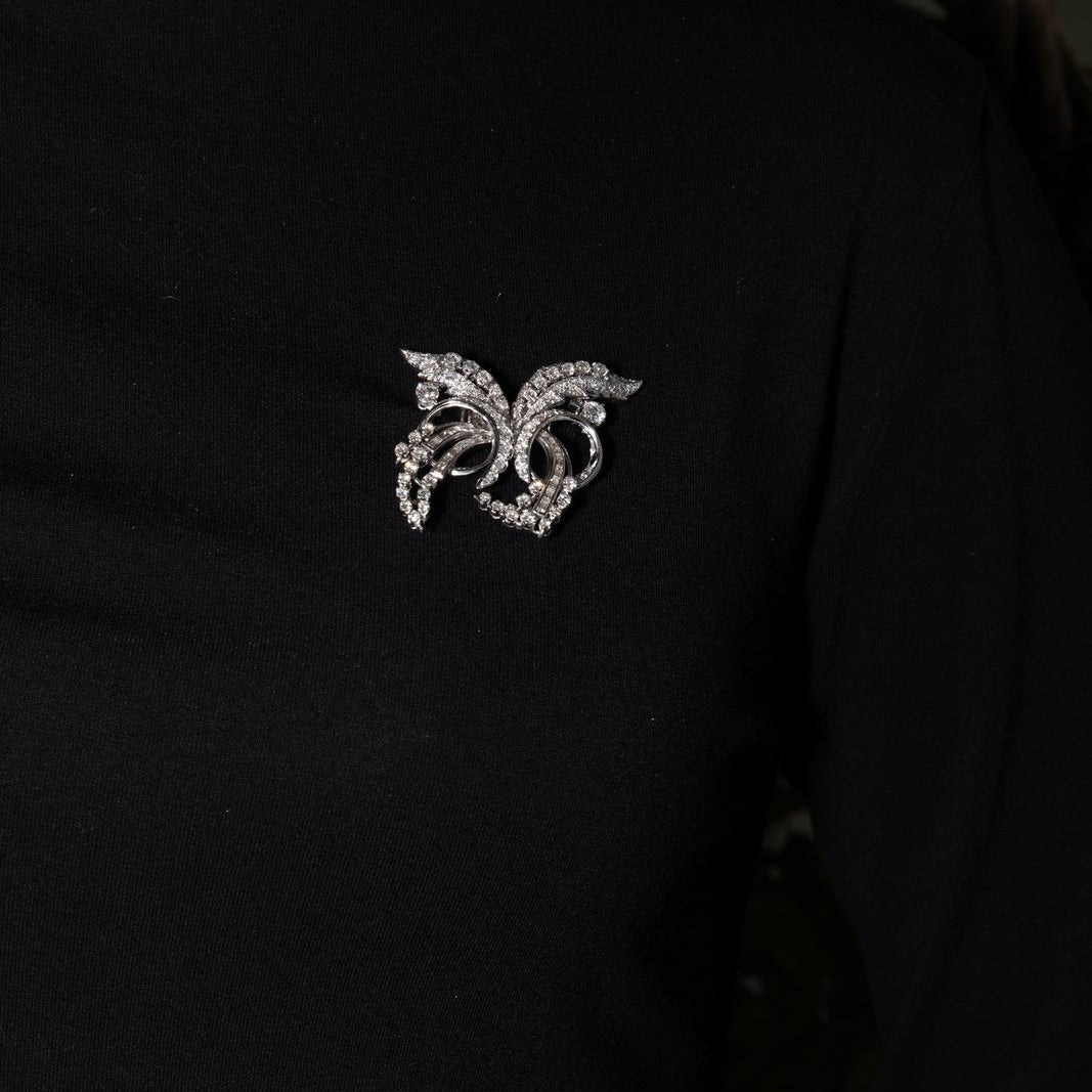 Broche Double Épingle en or blanc et diamants - Castafiore
