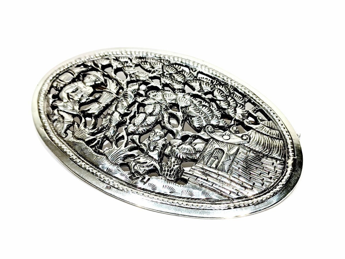 Broche en argent - Castafiore