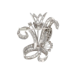 Broche en Or 18k et platine avec 2,50 Cts de diamants taille ancienne vers 1950. - Castafiore