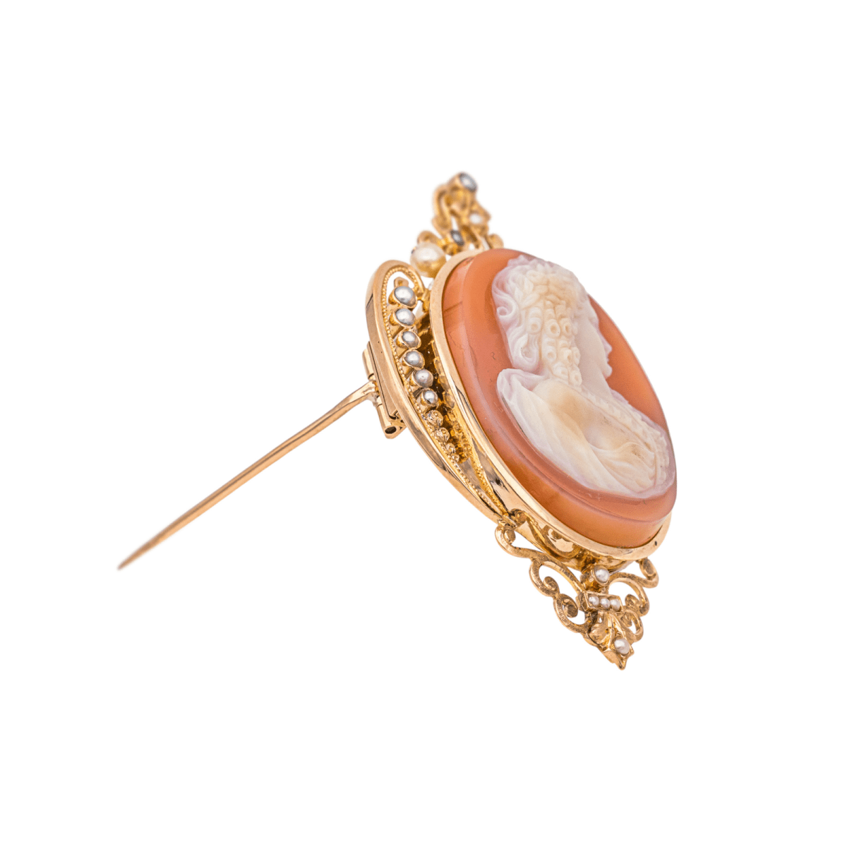 Broche en or rose, camée, agate et perles - Castafiore