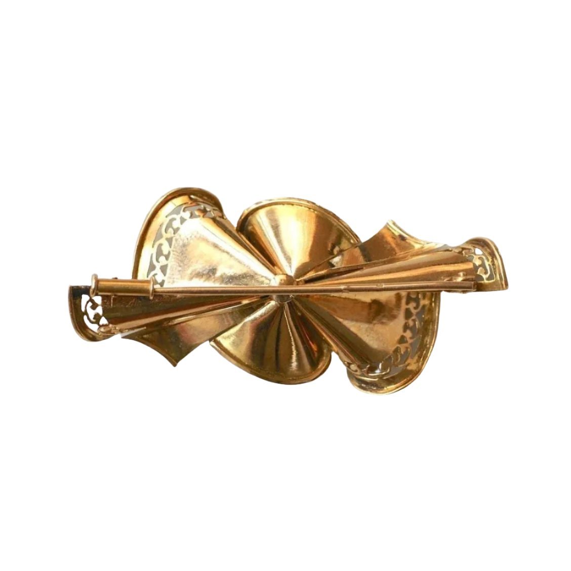 Broche en or rose, platine et diamants - Castafiore