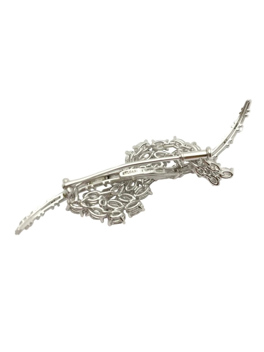 Broche Épingle BULGARI en or blanc et diamants - Castafiore