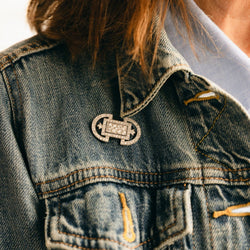 Broche Épingle CARTIER en platine et diamants - Castafiore