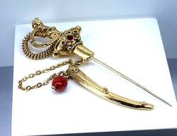 Broche épingle de cravate «  épée » en or 18 carats - Castafiore