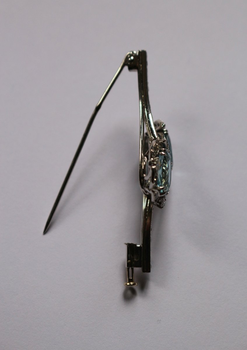 Broche Épingle en or blanc, aigues-marines et diamants - Castafiore