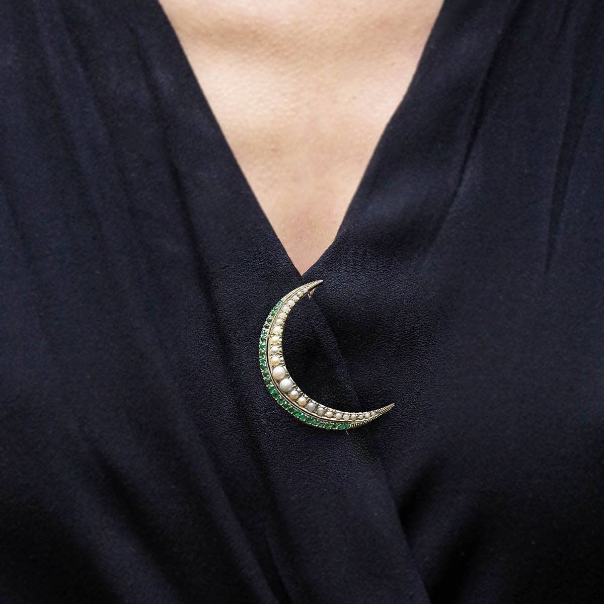 Broche Épingle en or blanc et perles - Castafiore