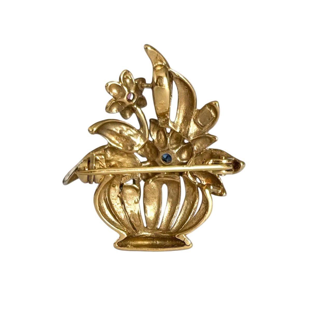 Broche Épingle en or blanc, or jaune, émeraude, saphir, rubis et diamants - Castafiore