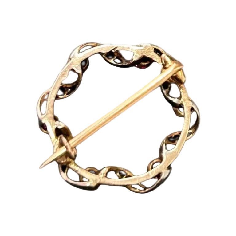 Broche Épingle en or blanc, or jaune, saphirs et diamants - Castafiore