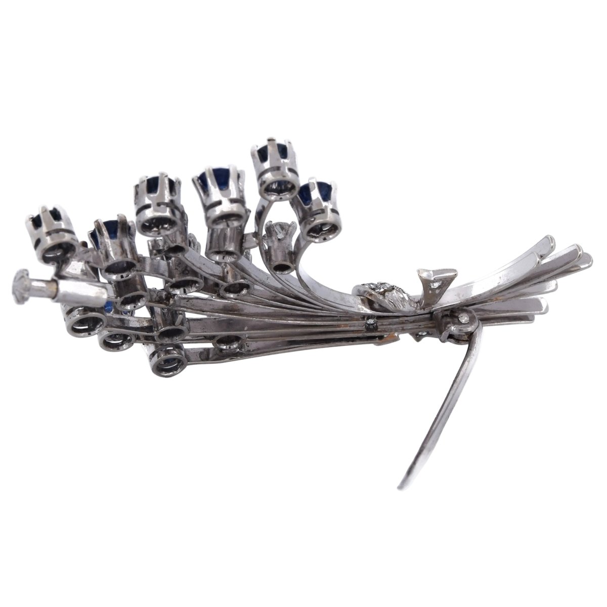 Broche Épingle en or blanc, saphirs et diamants - Castafiore