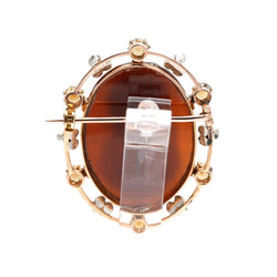Broche Épingle en or jaune, camée, perles et diamants - Castafiore