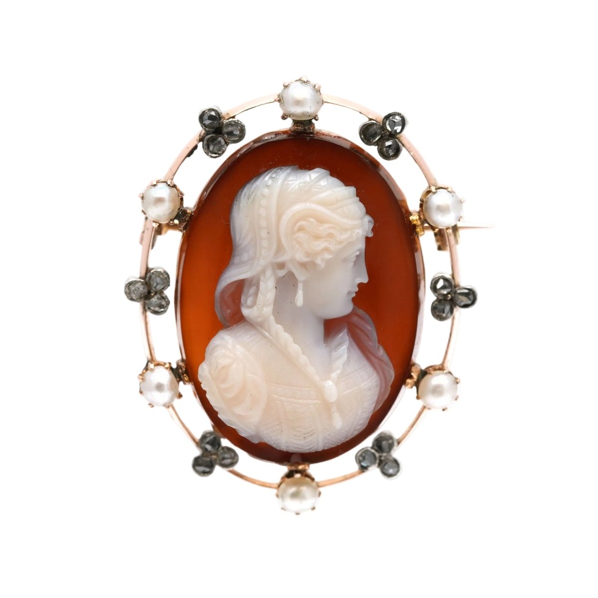 Broche Épingle en or jaune, camée, perles et diamants - Castafiore