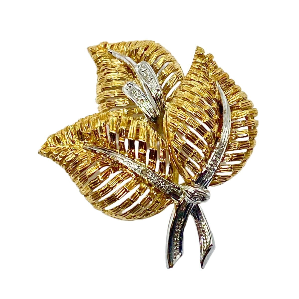 Broche Feuille en or jaune et diamants - Castafiore