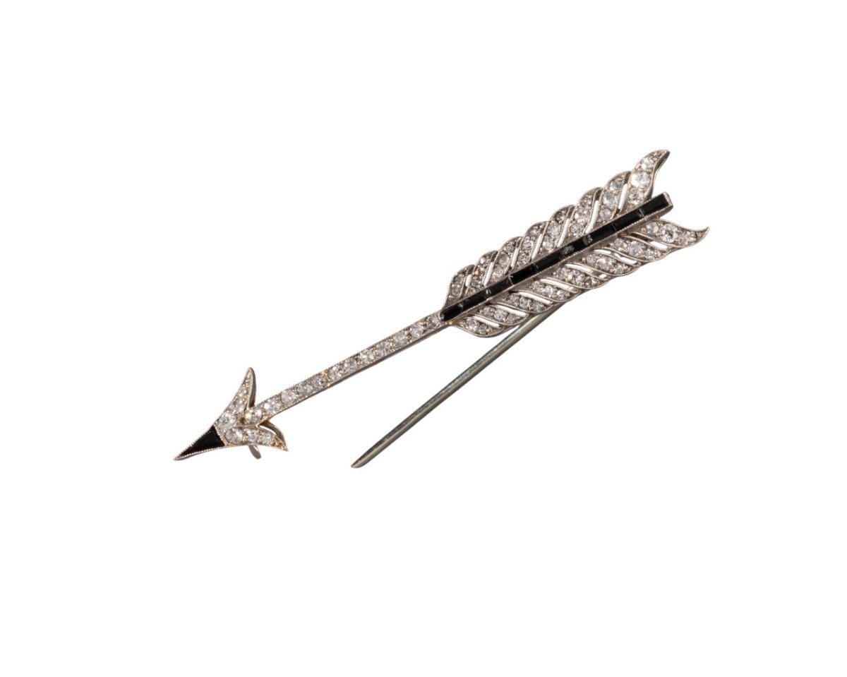 Broche Flèche, en diamants et onyx - Castafiore