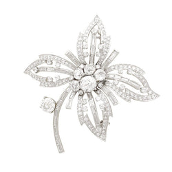 Broche "Fleur" platine, or blanc et diamants - Castafiore
