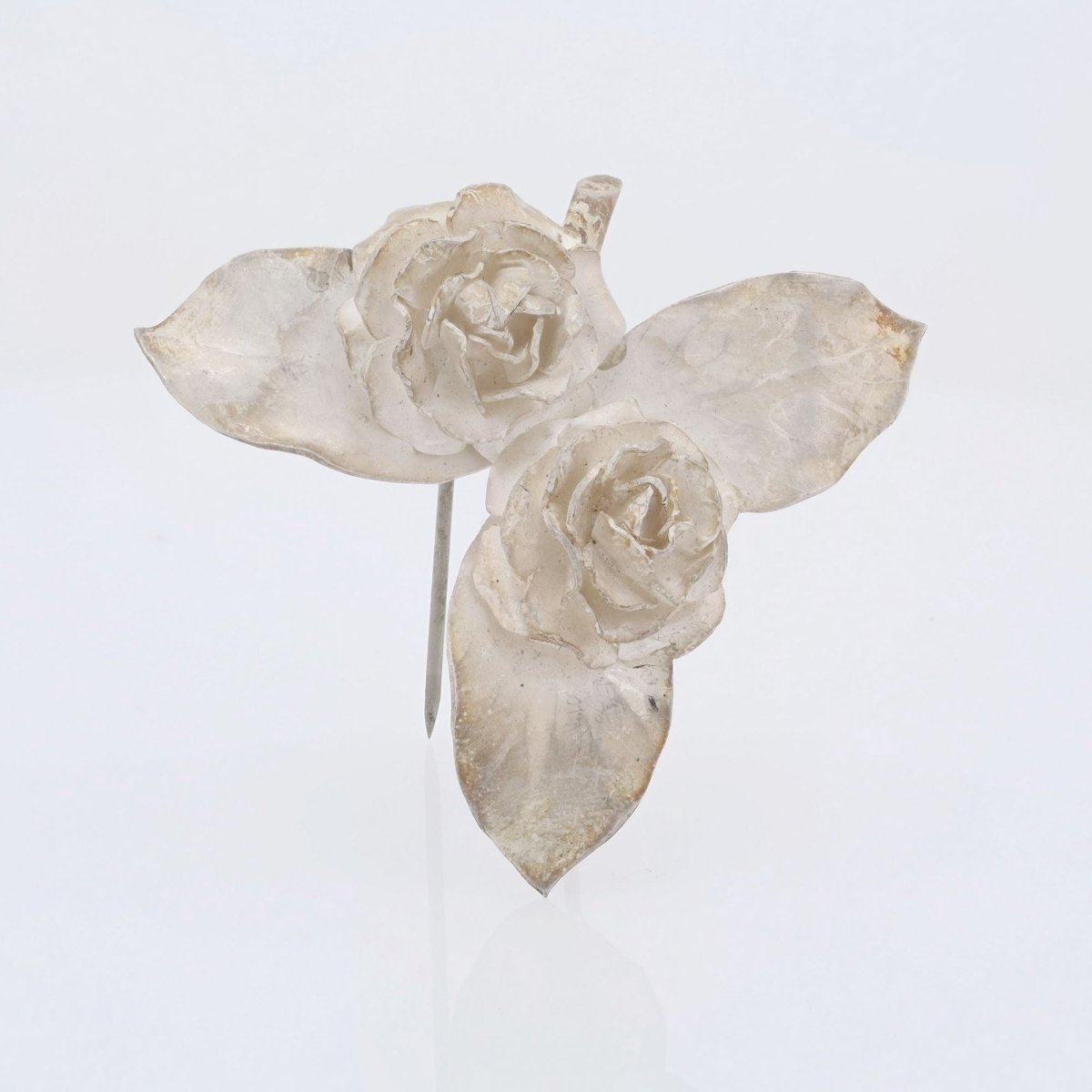 Broche GEORGES RENÉE LECOMTE boutons de rose en argent - Castafiore