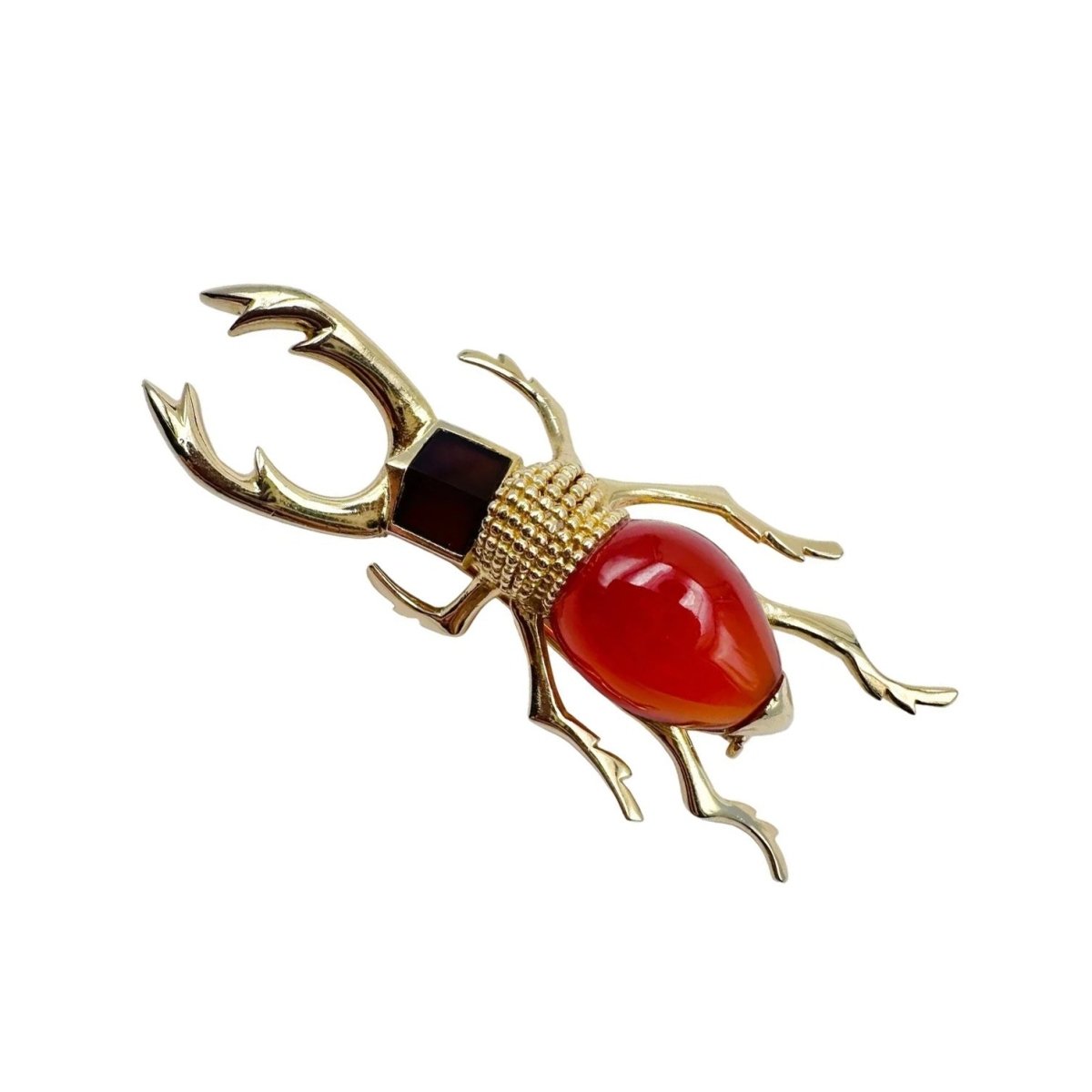 Broche HERMÈS "Scarabée" en or jaune, cornaline et agate - Castafiore
