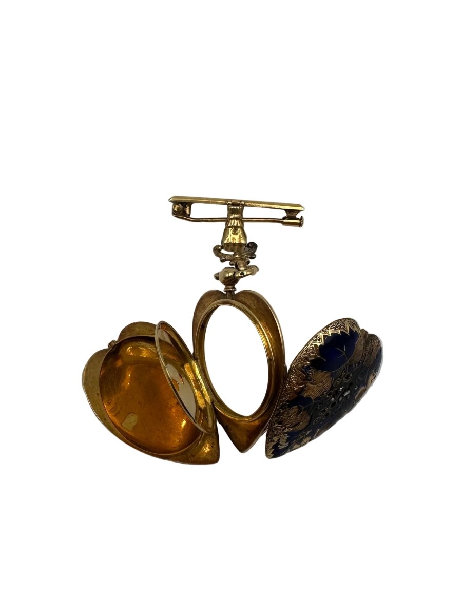 Broche Médaillon Coeur en Or Jaune, émail et Diamants - Castafiore