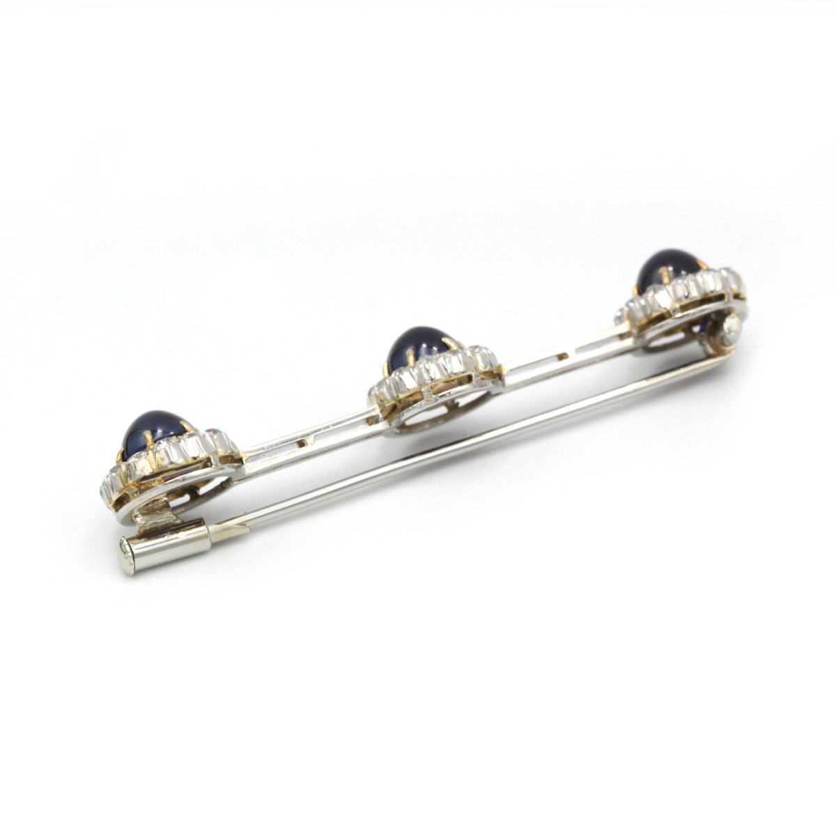 Broche - Or, Platine, Diamants & Saphirs - Castafiore