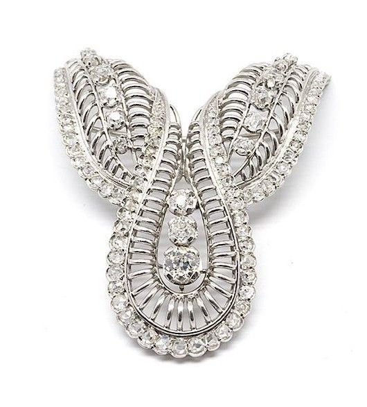 Broche - Or. Platine Et Diamants - Castafiore