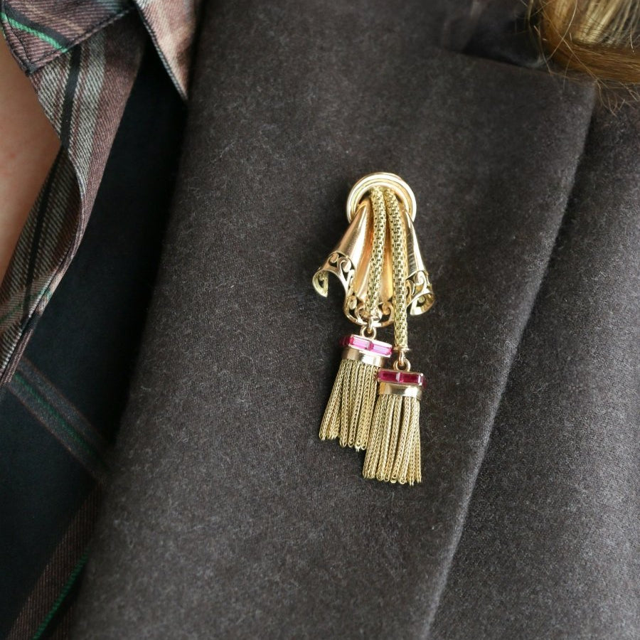 Broche passementerie or jaune rubis calibrés - Castafiore