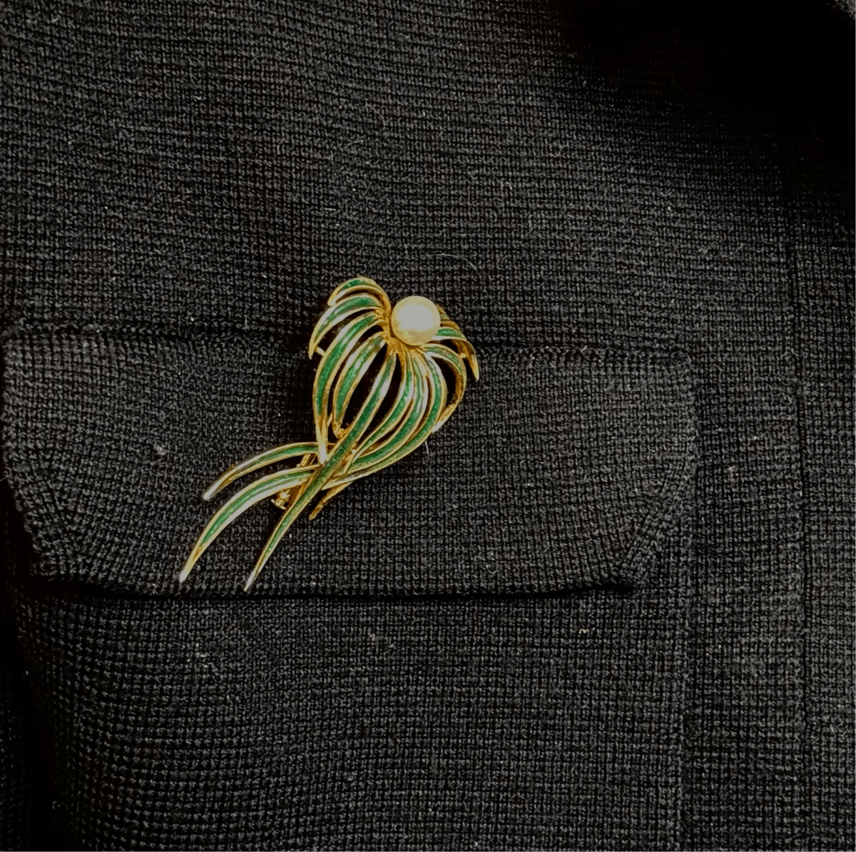 Broche « posidonie » or émaillé vert - Castafiore