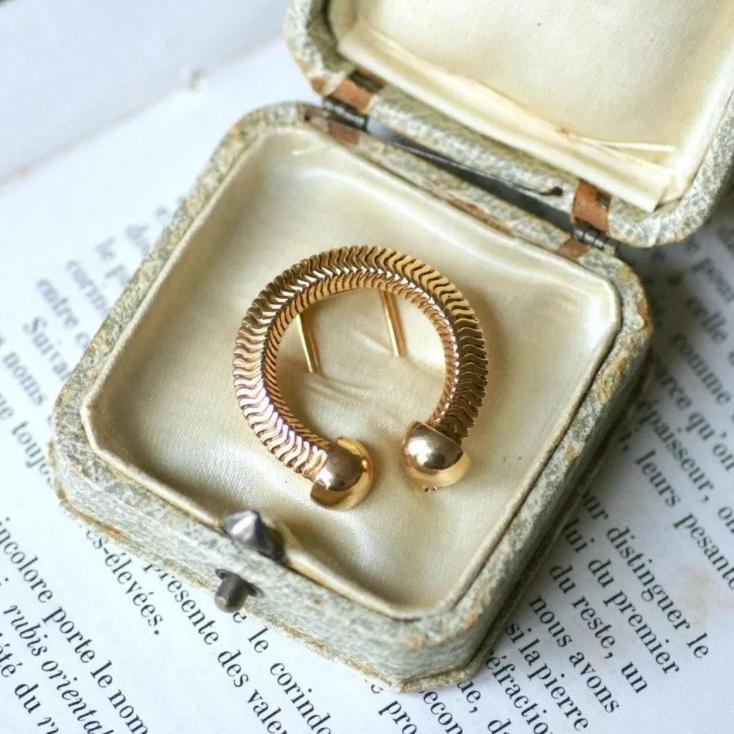 Broche Rétro Mellerio Dits Meller Or Jaune - Castafiore