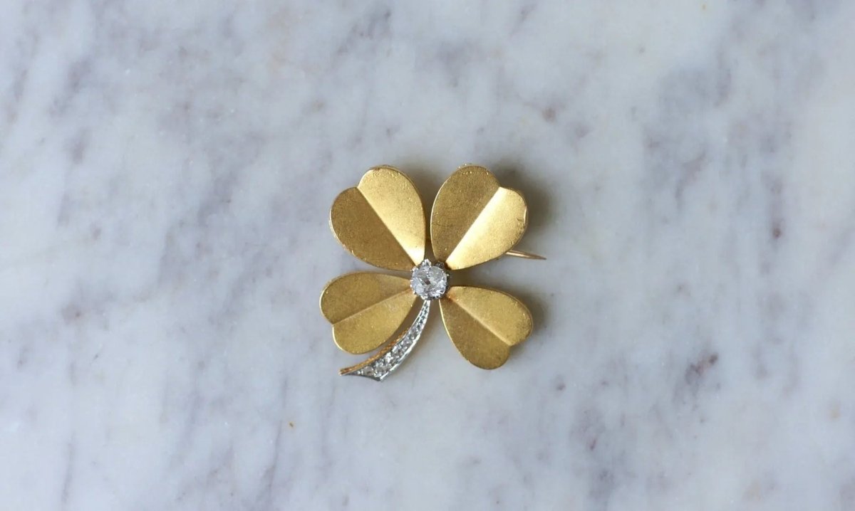 Broche Trèfle Diamants sur Or Jaune - Castafiore