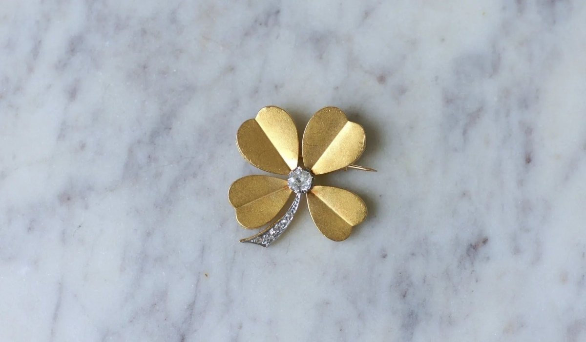 Broche Trèfle Diamants sur Or Jaune - Castafiore