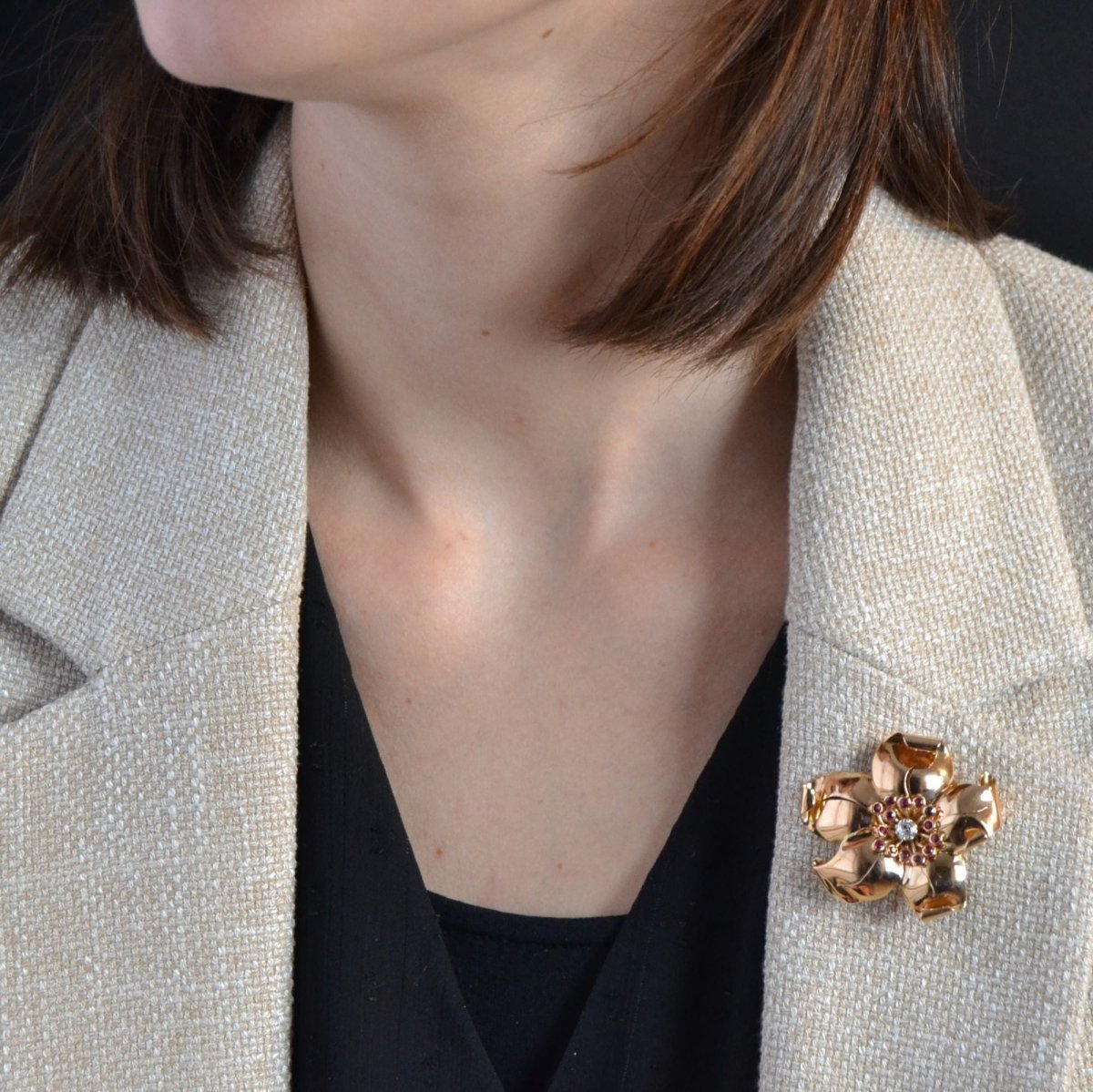 Broche vintage clip fleur diamants rubis - Castafiore