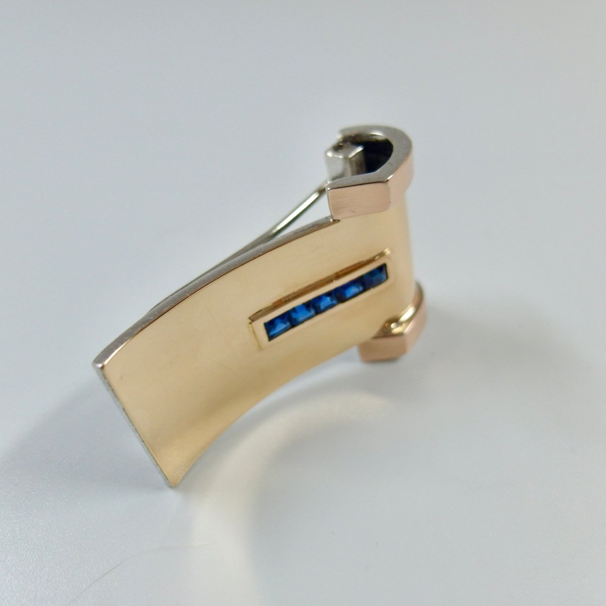 Broche/clip saphirs époque 1935 Chaumet - Castafiore