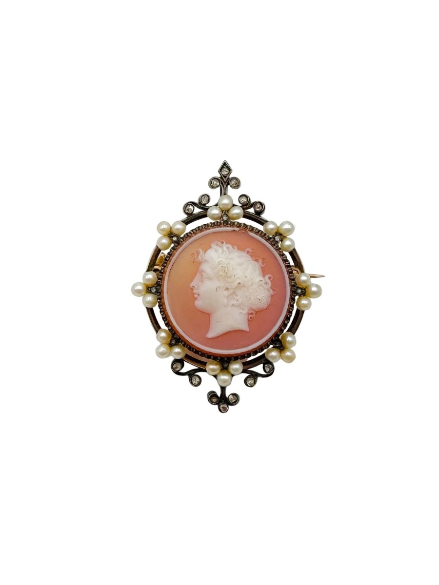 Broche/Pendentif Camée en agate, perles, diamants et or jaune - Castafiore