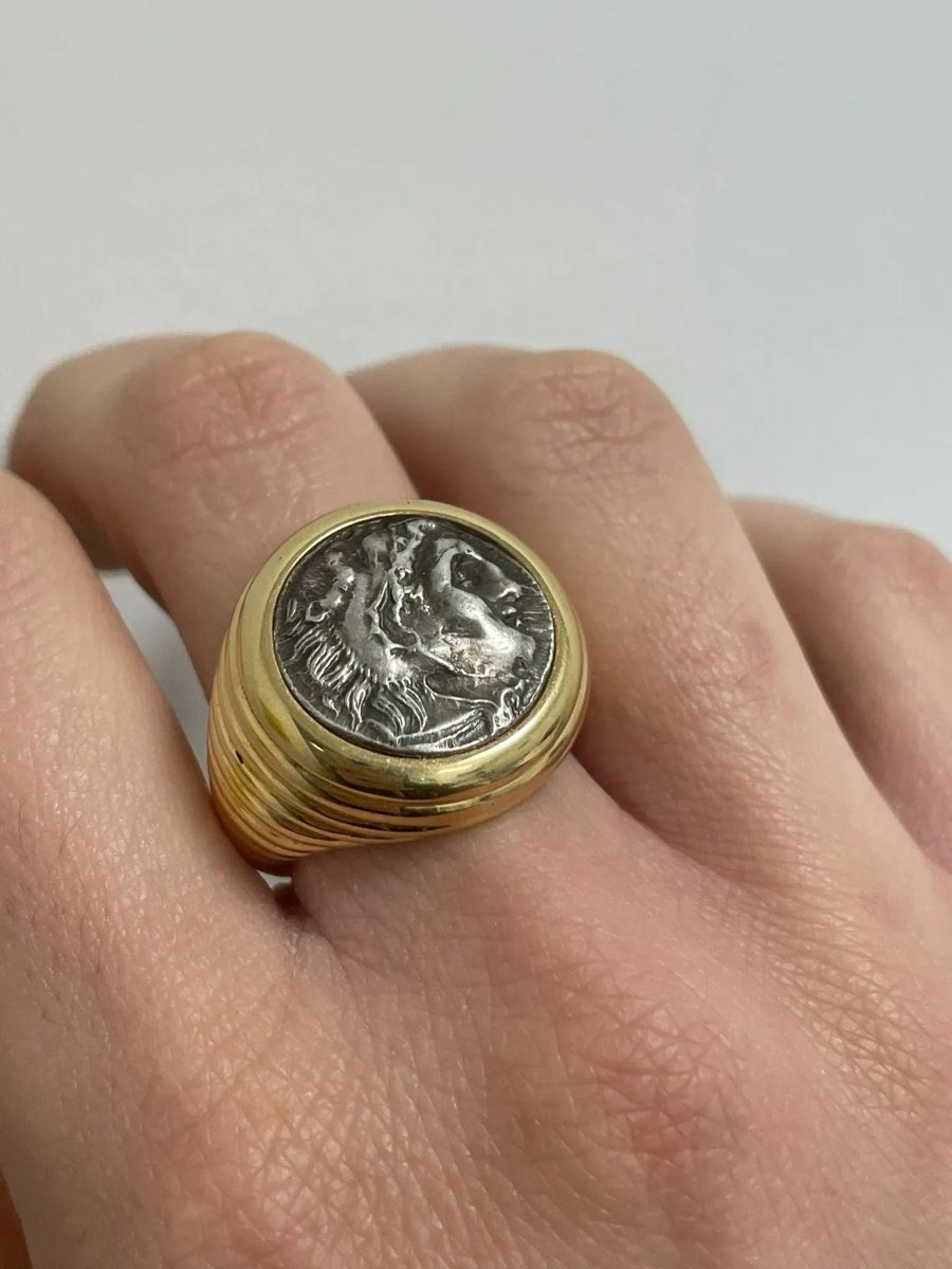 Bulgari Monete Ancient Silver Alessandro Magno Coin Gold Bold Ring - Castafiore