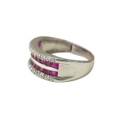 Bague Bandeau en or blanc, rubis et diamants