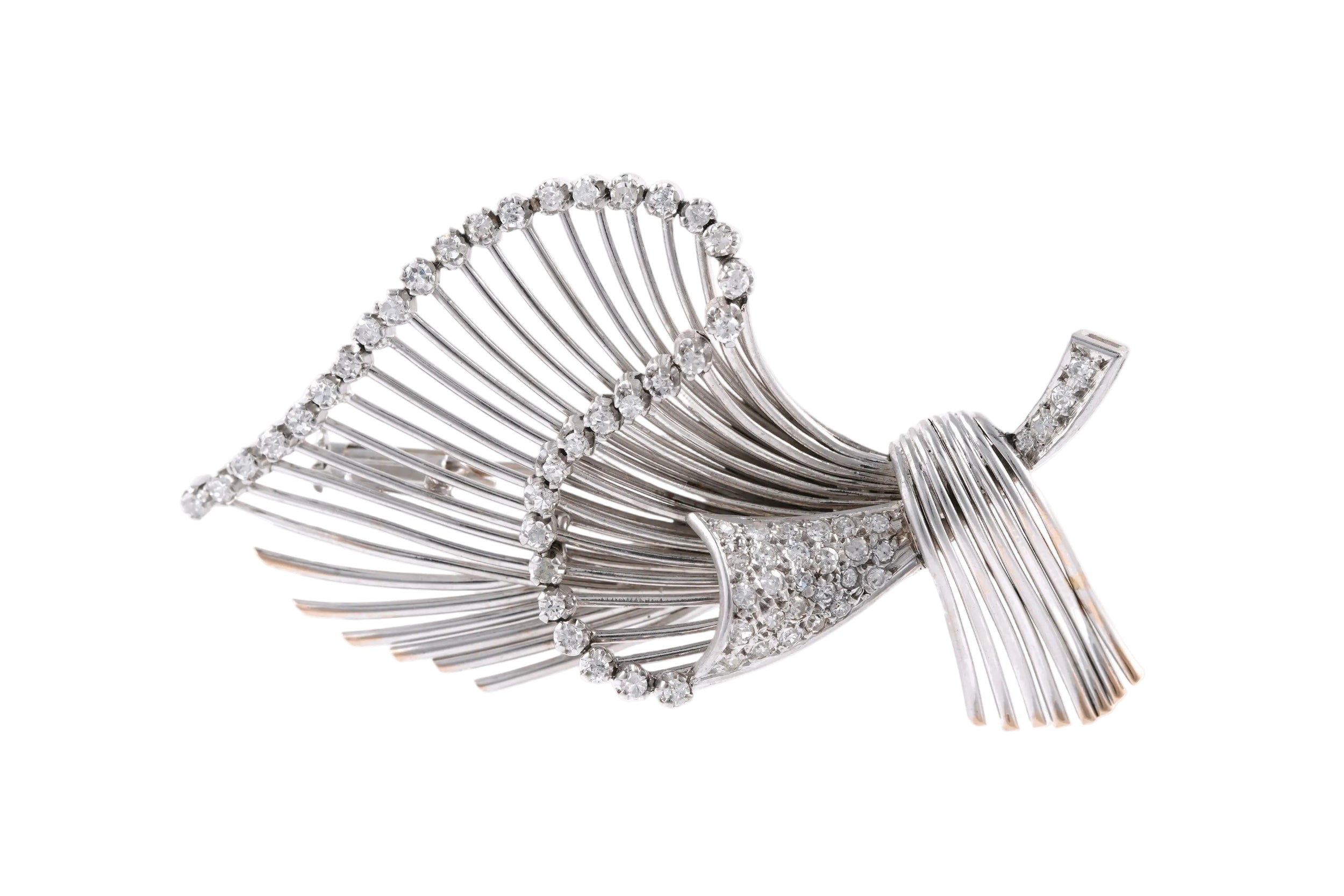 Broche en or blanc et diamants