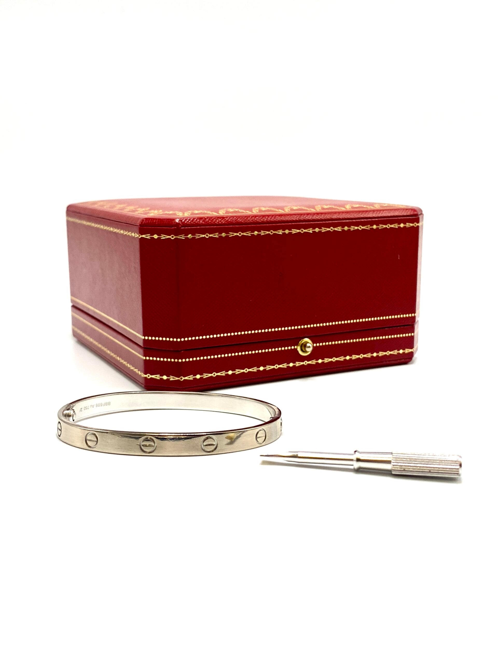 Bracelet Jonc CARTIER Love Classique en or blanc