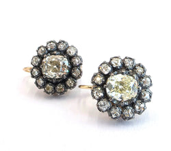 Boucles d'oreilles Dormeuses en or jaune, platine et diamants